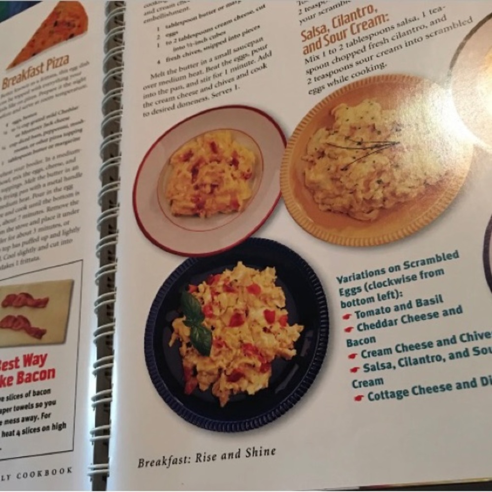 Disney FAMILY COOKBOOK KIDS! Deanna Cook 1st Ed. 1996 Hardcover Hanukkah Foods!